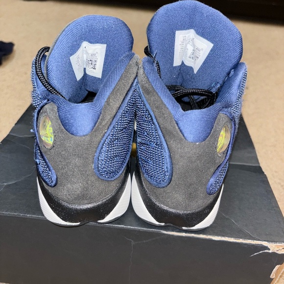 Lightly worn Boys Jordan Retro 13 size 3. Navy/University Blue-Black. - Picture 4 of 11